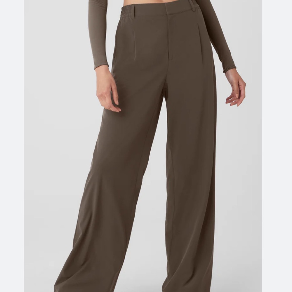 Alo Yoga High Waist Pursuit Trouser - Olive Tree